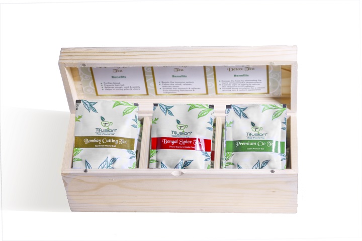 "Chaste'' 18 Tb - Solid Pinewood 3 Compartment Box With 18 Single Chamber / Pyramid Tea Bags - Image 1